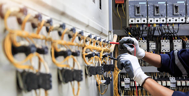 Professional Electrician technician working in South Bloomfield, OH